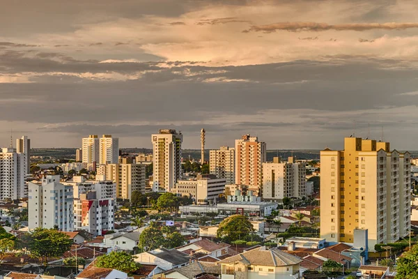 Bauru şehir manzarasına. Sao Paulo devlet iç. Brezilya