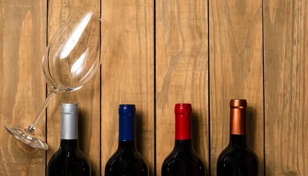 Several Bottles Wine Wooden Background Top View Copy Space — Stock Photo, Image