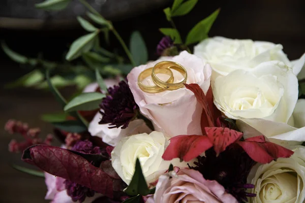 Anillo Boda Flores — Foto de Stock