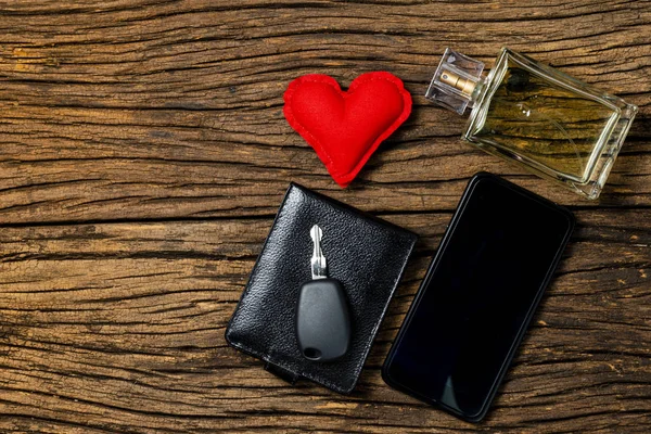 Concept Fête Des Pères Saint Valentin Avec Portefeuille Clé Parfum — Photo