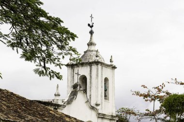 Paraty Santa Rita Kilisesi, Rio de Janeiro, Brezilya. Paraty, Portekiz'in sömürge ve Brezilya İmparatorluk belediyesi.