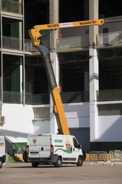 Elche, Alicante, İspanya - 2 Eylül 2025: Elche CF 'den Estadio Martinez Valero' da yeniden hız kazanma çalışmaları