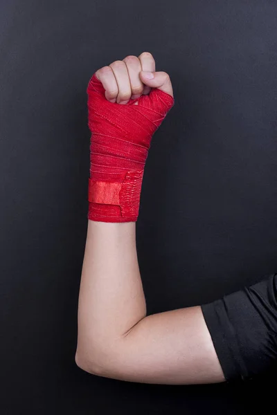 Mano Femenina Vendaje Con Cinta Roja Boxeo Levanta Hacia Arriba —  Fotos de Stock