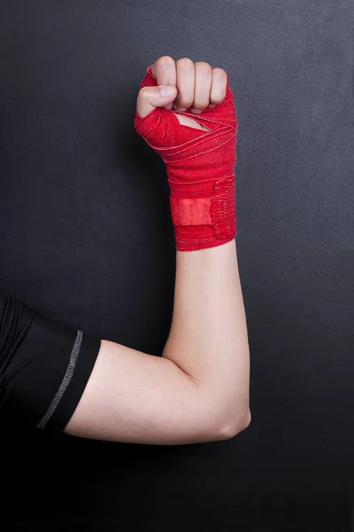 Mano Femenina Vendaje Con Cinta Roja Boxeo Levanta Hacia Arriba —  Fotos de Stock