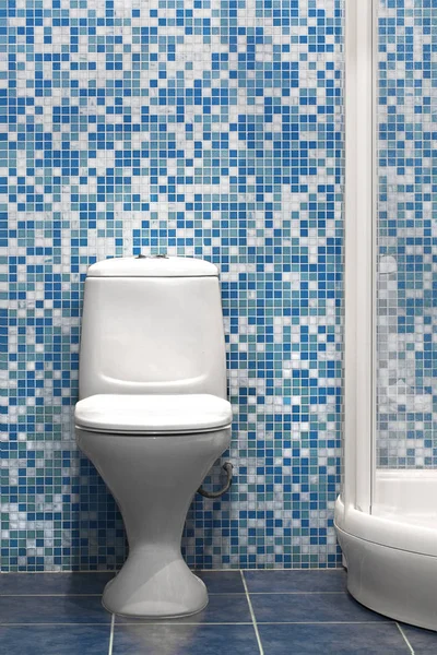 Vista Frontale Del Bagno Nella Stanza Del Bagno Mosaico Blu — Foto Stock