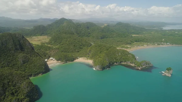 Морський пейзаж з Caramoan островів, Camarines сюр, Філіппіни. — стокове фото