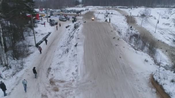 Rosja, Wyścigi skuterów śnieżnych w sezonie zimowym. Mistrzostwa na skuterach śnieżnych z 27 stycznia 2018 r. — Wideo stockowe