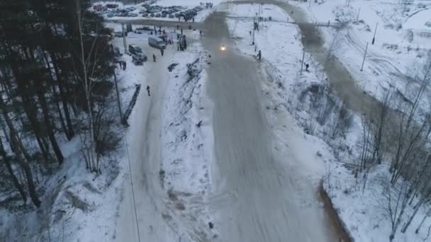 Rusia, Carreras de motos de nieve en la temporada de invierno. Campeonato en motos de nieve enero 27, 2018 — Vídeos de Stock