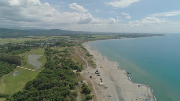 Paisaje tropical, playa en la isla de Luzón, Filipinas . — Vídeos de Stock