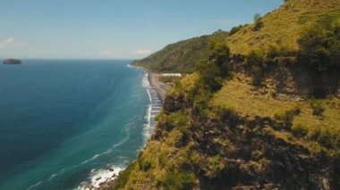 Deniz Burnu Kayalıkları, Endonezya Bali 'de deniz ve dalgalar