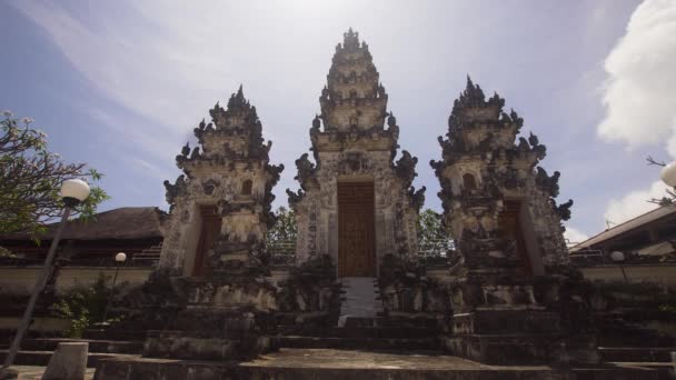 Hindu tapınağı Nusa Penida Adası. — Stok video
