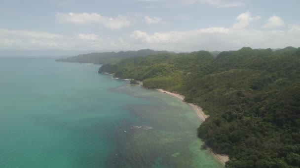 Paysage marin des îles Caramoan, Camarines Sur, Philippines.