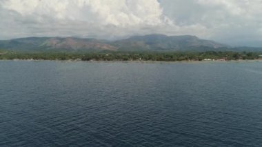 Deniz Sahil plaj ve otel, Filipinler, Luzon ile
