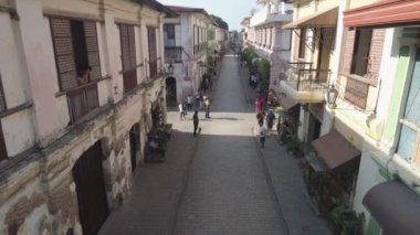 Şehrin Vigan, Filipinler yarışmalarda Bisiklete binme.