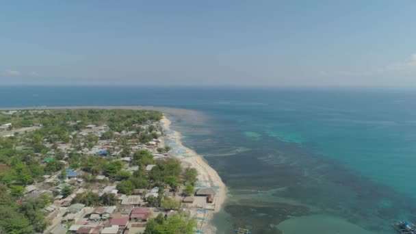 Isla tropical con playa. Filipinas. — Vídeo de stock