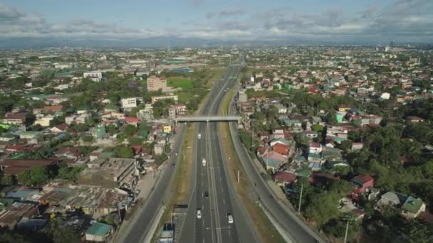 Road junction in Manila, Philippines. — Stock Video