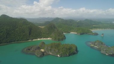 Caramoan Adaları Deniz Burnu, Camarines Sur, Filipinler.