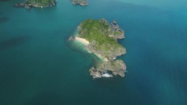 Caramoan Adaları Deniz Burnu, Camarines Sur, Filipinler.