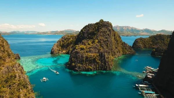 Beautyful lagoon in Kayangan Lake, Philippines, Coron, Palawan. — Stock Photo, Image