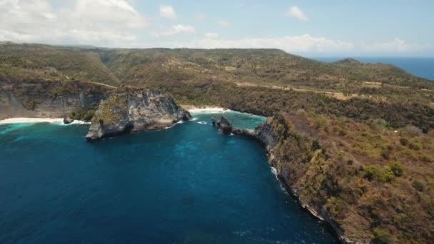 Vista aérea hermosa playa. Nusa Penida — Vídeos de Stock