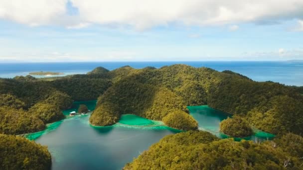 鸟瞰图热带环礁湖、 大海、 沙滩。热带小岛。锡亚高，菲律宾. — 图库视频影像