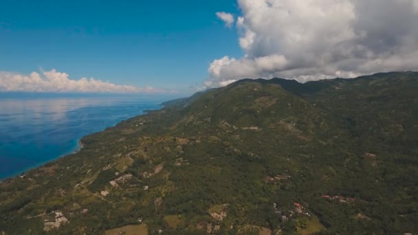 Vista da paisagem da montanha e do oceano . — Vídeo de Stock