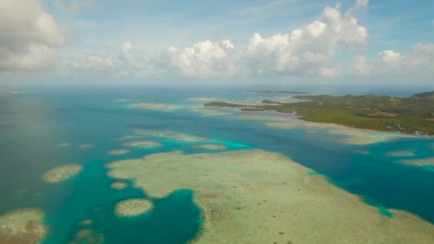 Seascape s lagunami a ostrovy — Stock video