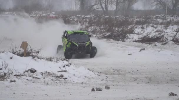 ATV da corsa nella stagione invernale. Competizione sportiva Russia, 27 gennaio 2018 . — Video Stock
