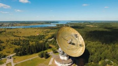 Ormandaki astronomik Gözlemevi