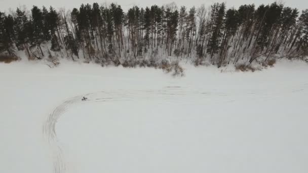 Corrida de motocicleta inverno . — Vídeo de Stock