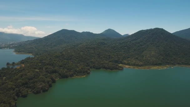 山区湖泊，印度尼西亚巴厘岛. — 图库视频影像