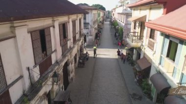 Şehrin Vigan, Filipinler yarışmalarda Bisiklete binme.