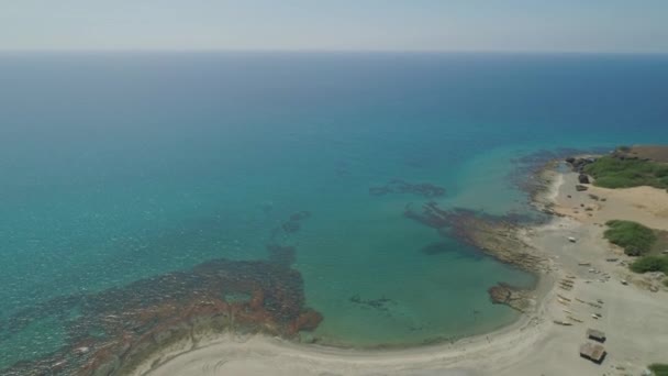 Paesaggio marino con spiaggia. Filippine, Luzon — Video Stock