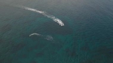Jet ski etkinliklerle denizde su