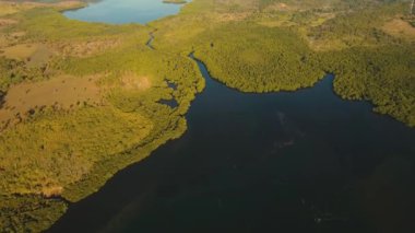 Tropikal adada gün doğumu