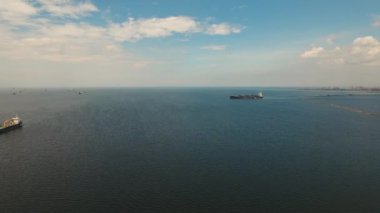 Kargo gemileri defne Manila