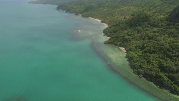 Paysage marin des îles Caramoan, Camarines Sur, Philippines. — Video