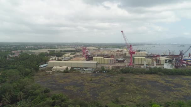 Chantier naval avec grue, Batangas, Philippines, Luçon . — Video