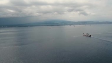 Gilimanuk, yolcu feribot limanı. Bali, Endonezya.
