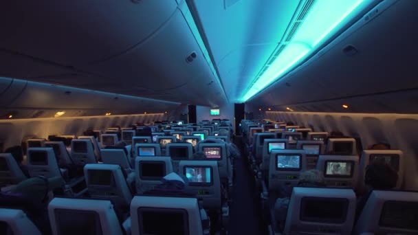 Interior do avião de passageiros . — Vídeo de Stock