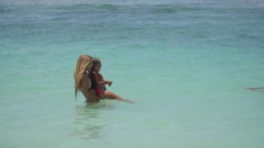 Deniz genç aile oyun.