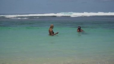 Deniz genç aile oyun.