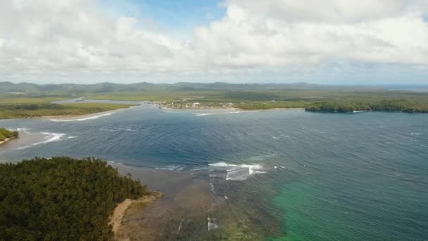 Kust van tropisch eiland. — Stockvideo