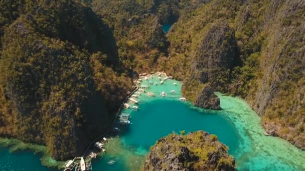 Havslandskap med en vacker lagun Filippinerna, Palawan. — Stockvideo