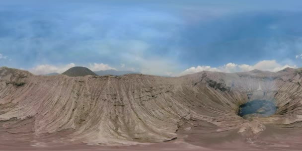 Діючий вулкан з кратера бром, Jawa, Індонезія. vr360 — стокове відео