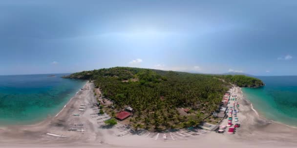 Playa de arena en un resort tropical vr360 — Vídeo de stock