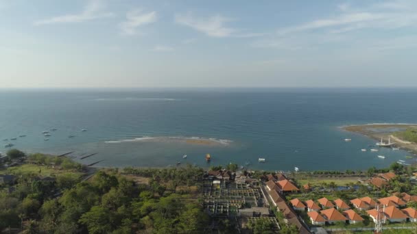 Zeegezicht met tropisch strand — Stockvideo