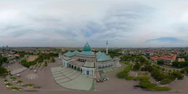 Mesquita Al Akbar em Surabaya Indonésia. vr 360 — Vídeo de Stock