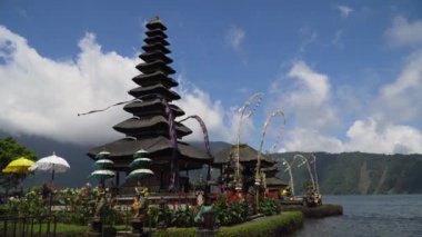 Hindu tapınağı Bali Adası. Pura Ulun Danu Bratan.