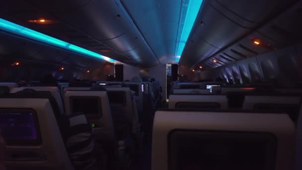 Interior do avião de passageiros . — Vídeo de Stock